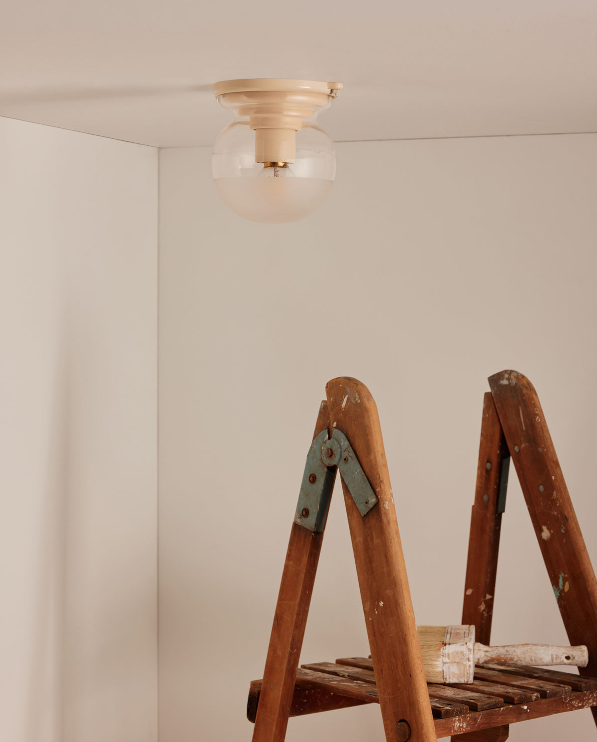 Metro Flush Light, Cream