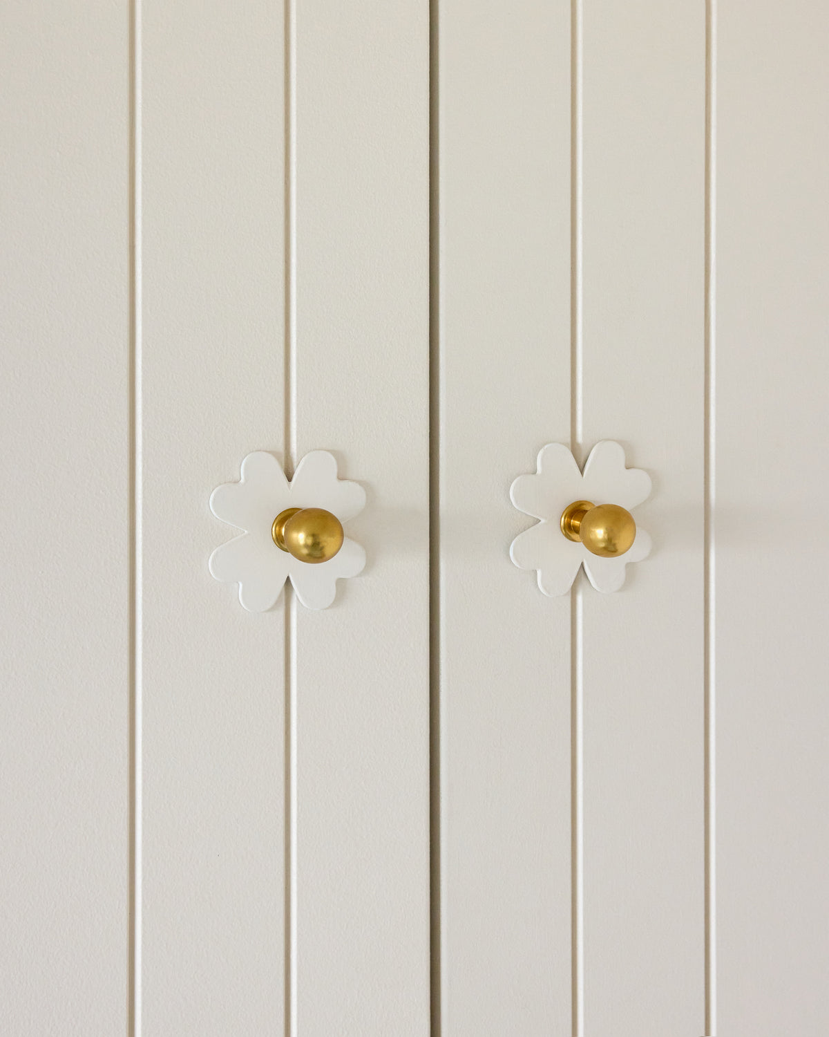 Clover Backplate, Paintable