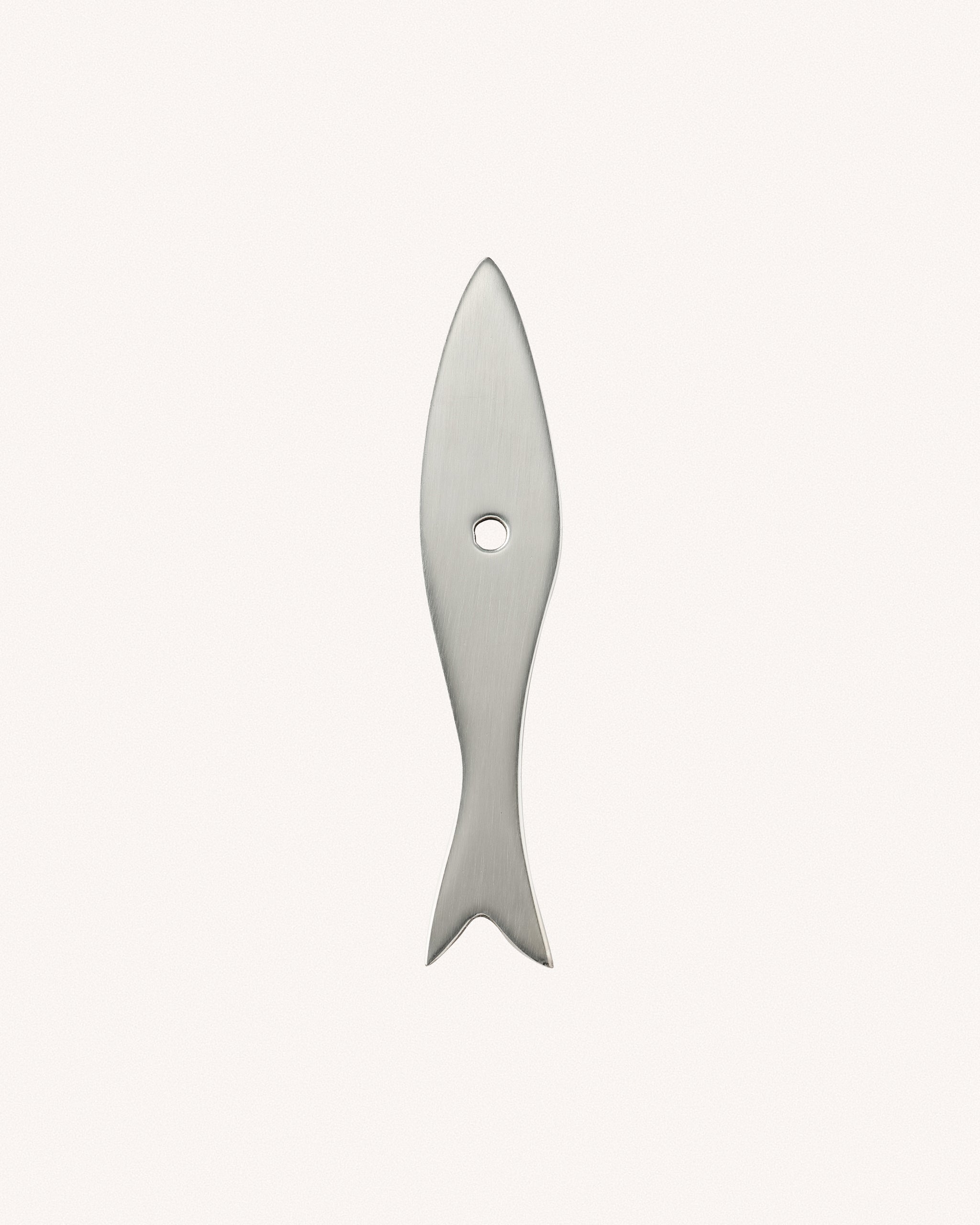 Fish Backplate, Brushed Nickel