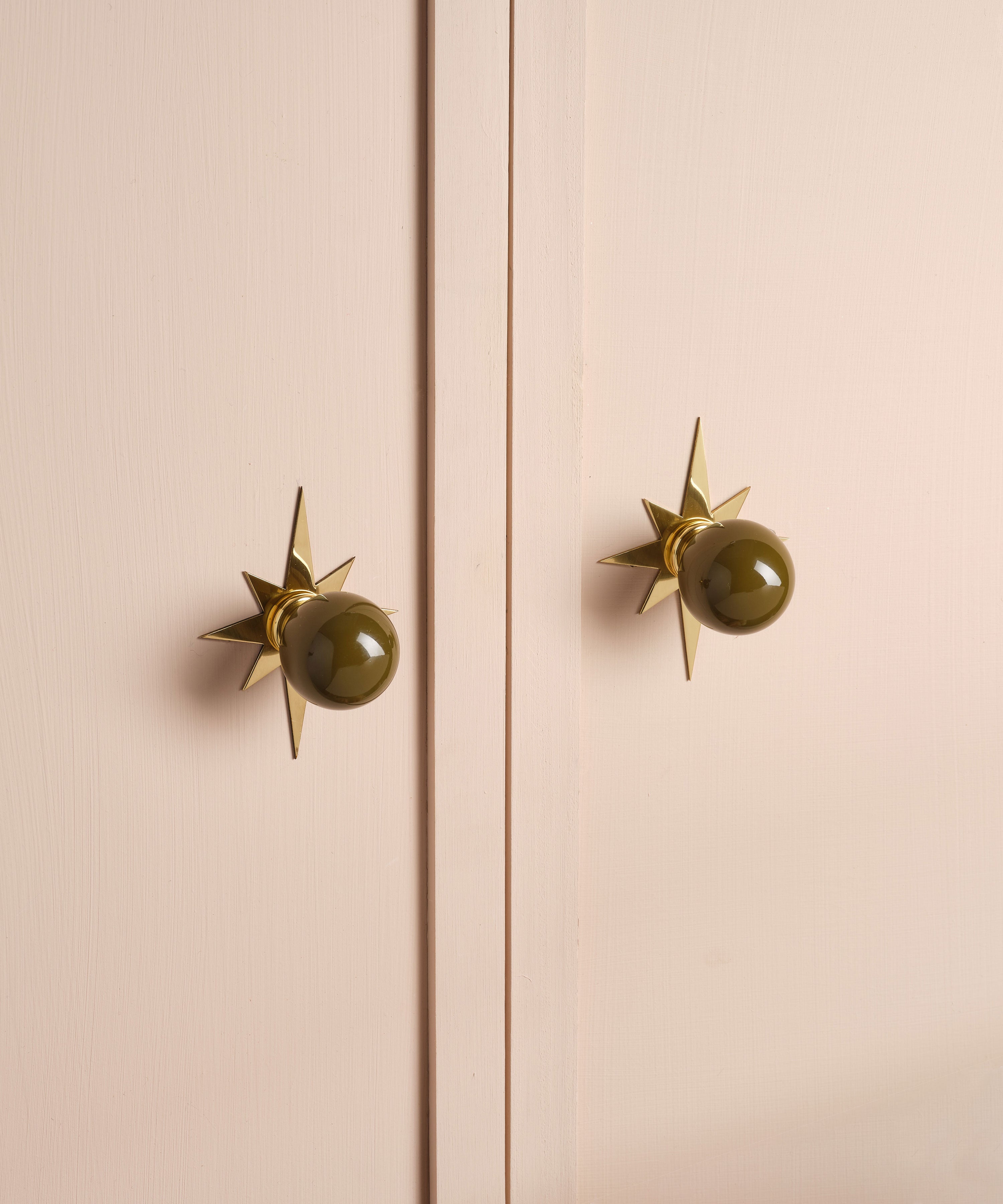 Star Backplate, Polished Brass