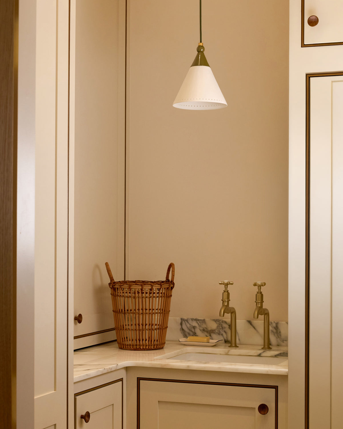 Beam Pendant, Olive