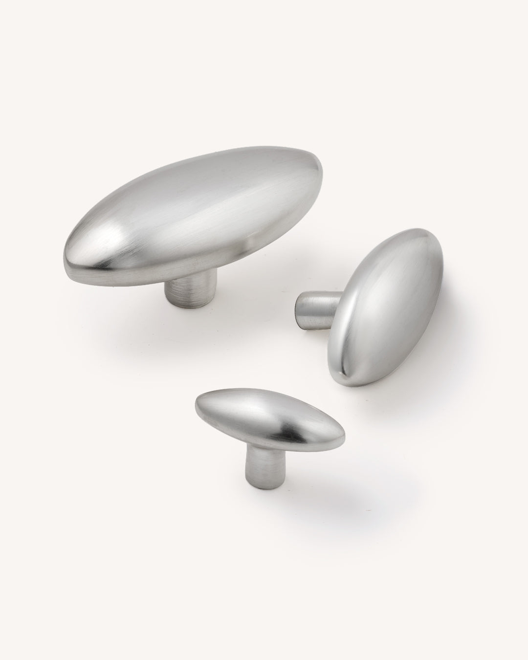 Brushed Nickel Oval Knob